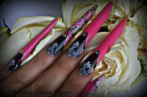 nailBarbi